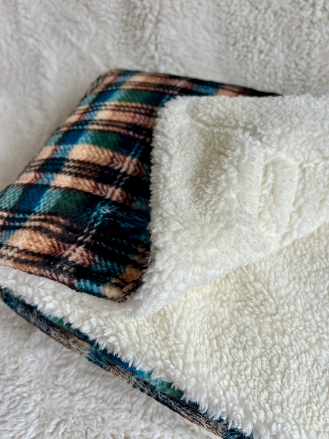 Oak Forest Plaid Snuggle Blanket